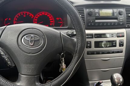 Toyota Corolla 295.000 km 2.800 &euro; Stuttgart 70499