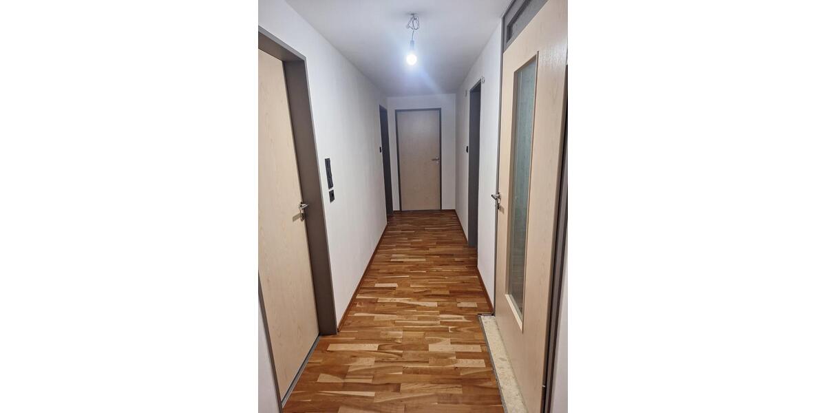 Etagenwohnung Schönberg - 3 Zimmer, 100 m&sup2;, 730&euro; | Angebot:25086686