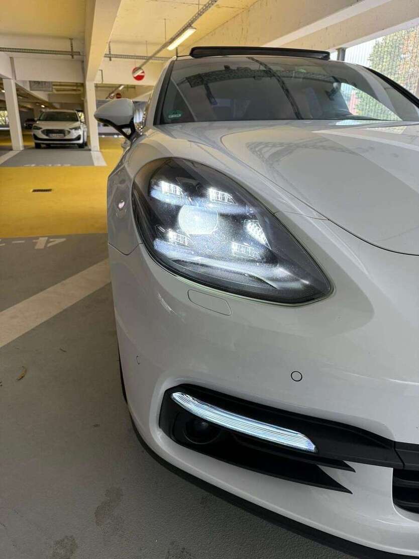 Porsche Panamera 155.000 km 57.000 € Göppingen 73033