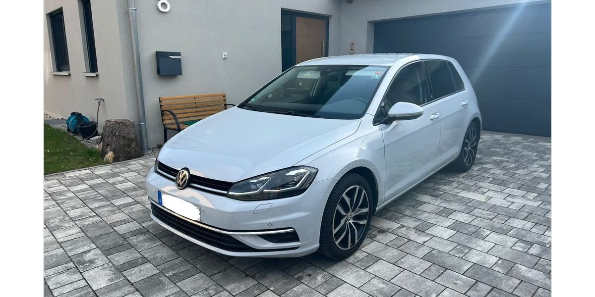 VW Golf 102.000 km 15.499 &euro; Schrobenhausen 86529