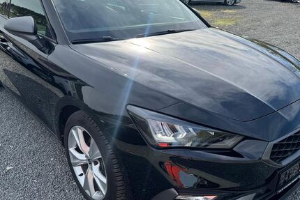 Seat Leon 22.765 km 25.390 &euro; Boxberg 97944