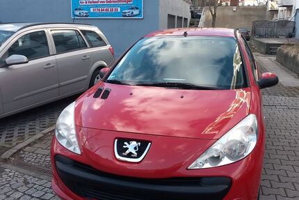 Peugeot 206 105.000 km 2.360 € Berlin 12105
