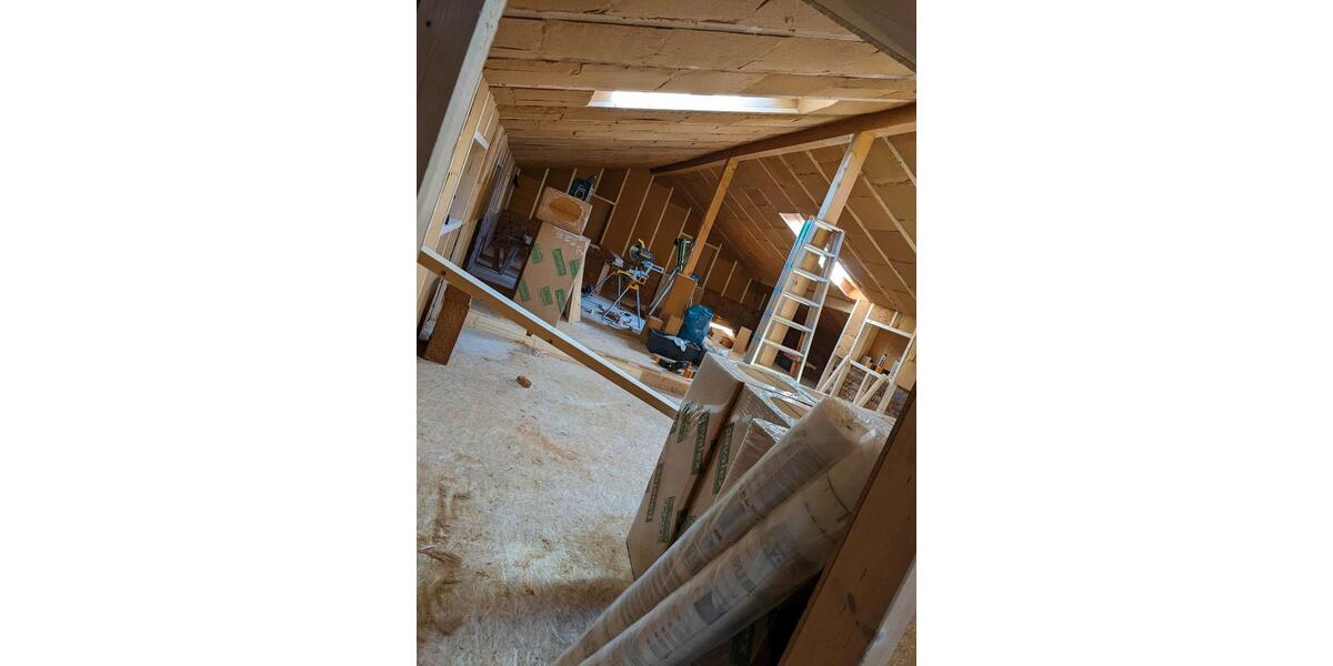 Dachgeschoßwohnung Lenggries - 5 Zimmer, 113 m&sup2;, 2.000&euro; | Angebot:25299665