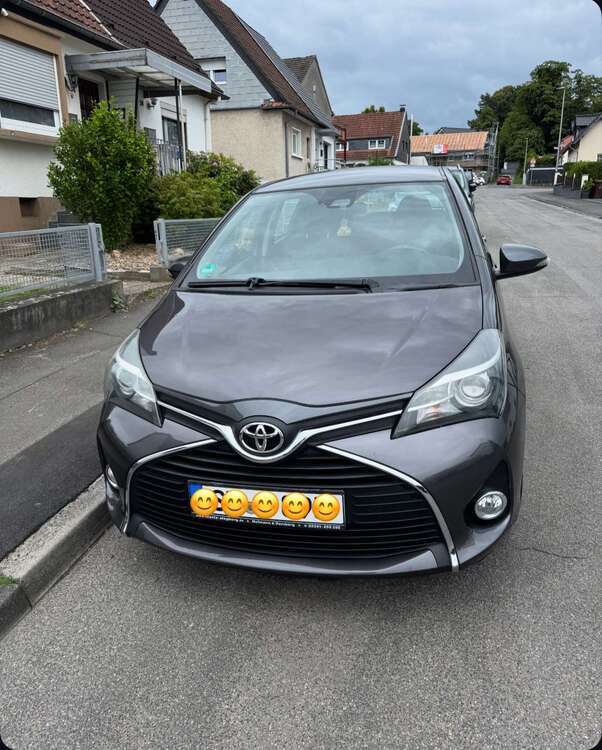 Toyota Yaris 85.200 km 8.800 € siegburg 53721