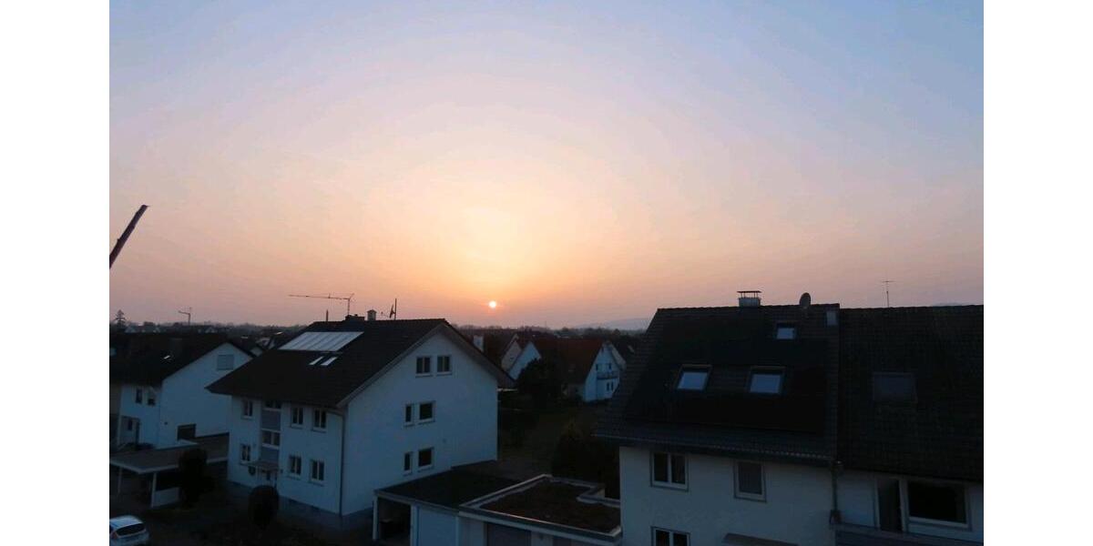 Dachgeschoßwohnung March - 4 Zimmer, 100 m&sup2;, 360.000&euro; | Angebot:25593181