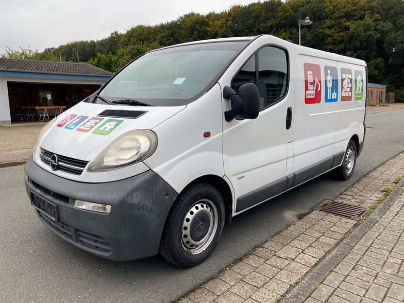 Opel Vivaro 212.696 km 2.000 € Loxstedt 27612