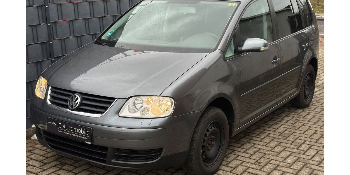 VW Touran 300.000 km 1.970 &euro; Köln 51109