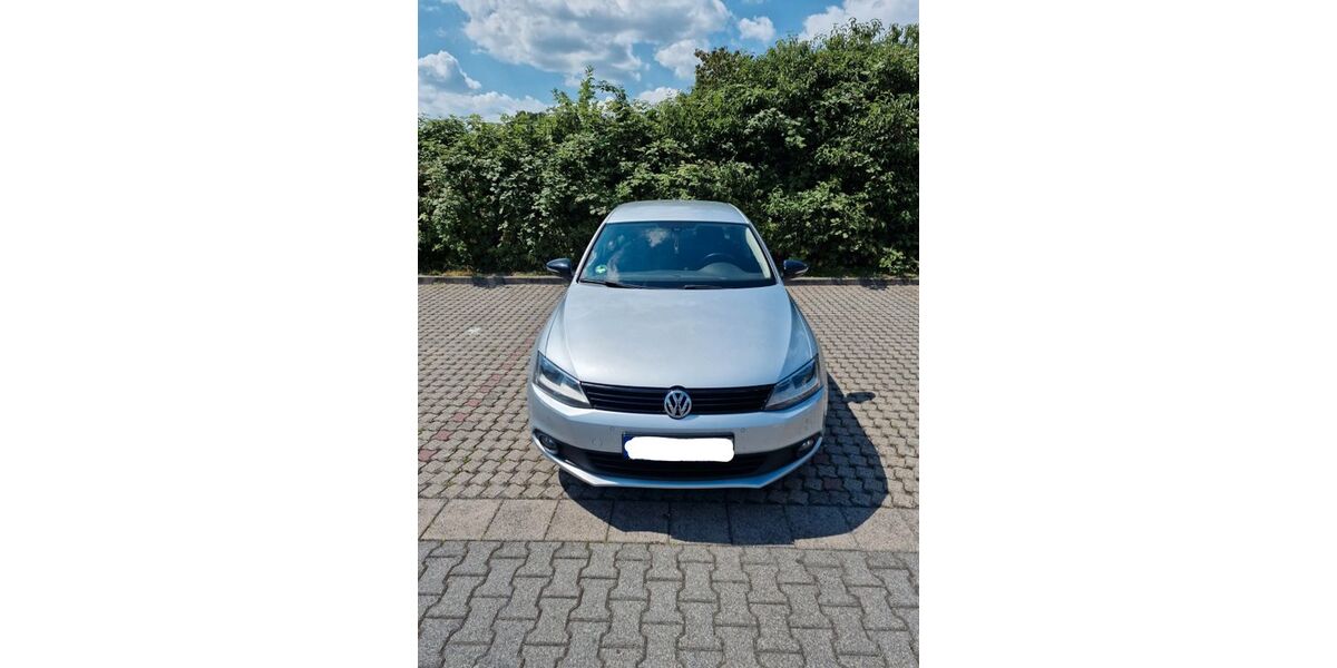 VW Jetta 182.000 km 5.999 &euro; Lich 35423