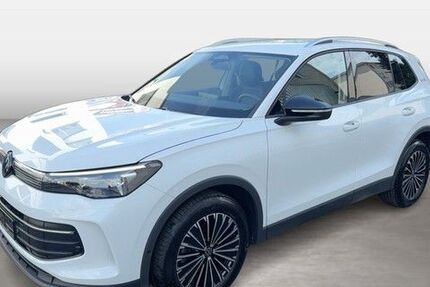 VW Tiguan 21.333 km 29.980 &euro; Frankfurt am Main 60528
