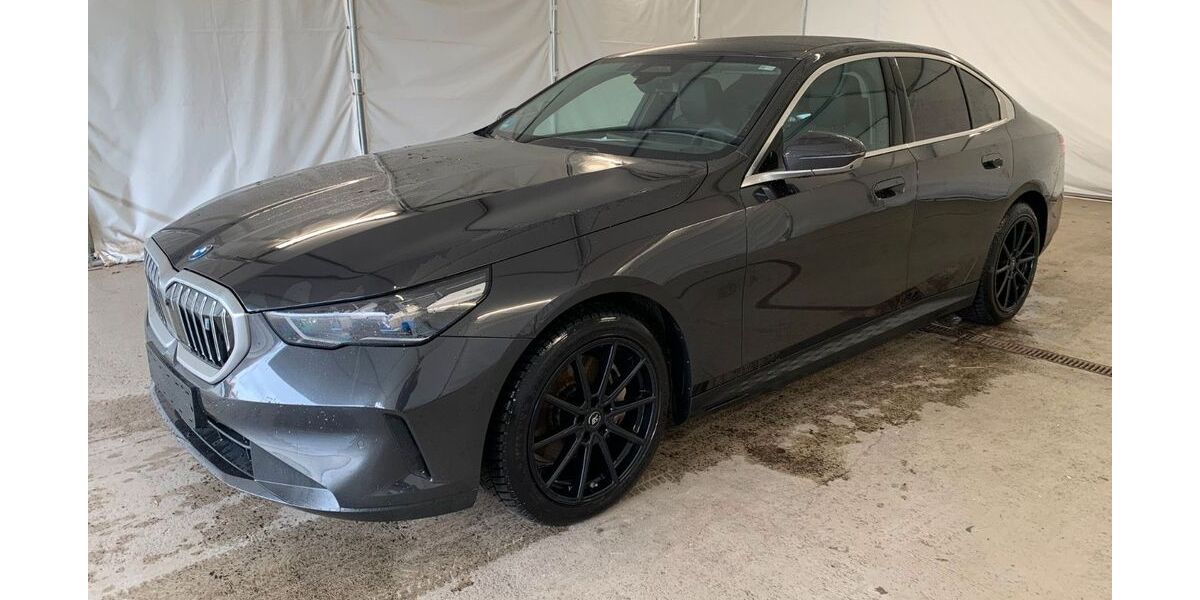 BMW i5 70.000 km 44.350 &euro; Steinbach-Hallenberg OT Herges-Hallenberg 98587