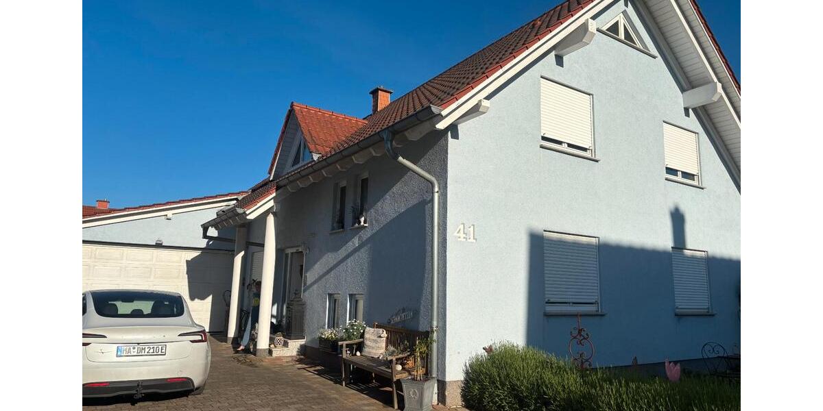 Einfamilienhaus Essingen - 8 Zimmer, 202 m&sup2;, 2.200&euro; | Angebot:26424935
