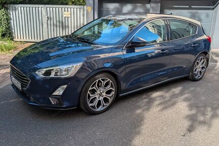 Ford Focus 93.000 km 13.900 &euro; Frankfurt am Main 60318