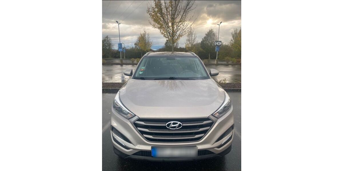 Hyundai TUCSON 66.300 km 14.400 € Kobern-Gondorf 56330