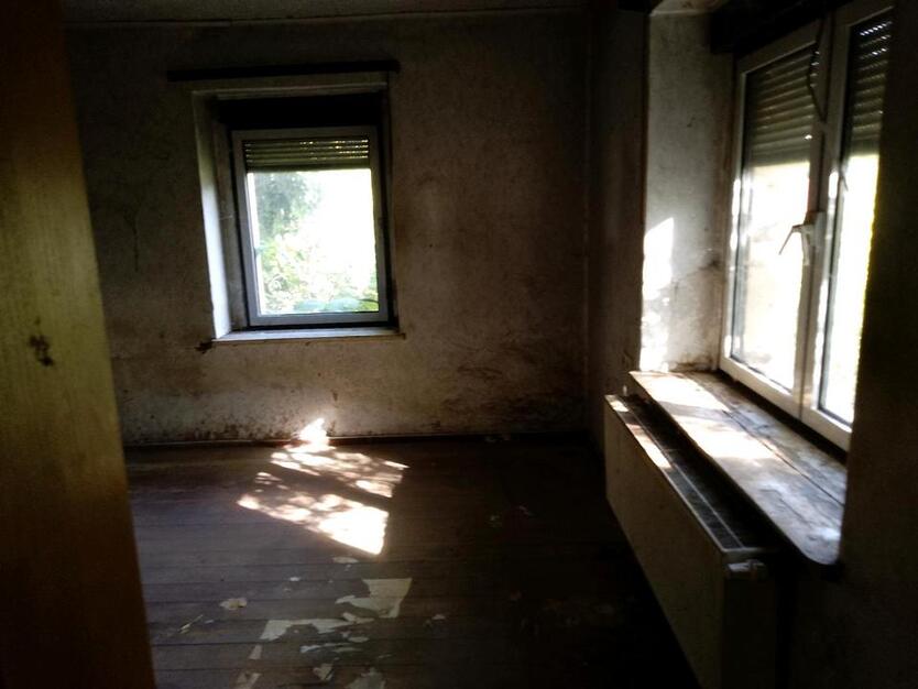 Sanierungsbedürftiges Haus in Pölsfeld, Ortsrandlage