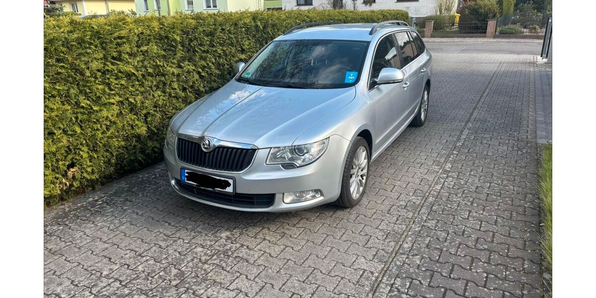 Skoda Superb 201.000 km 7.500 &euro; Hoyerswerda 02977