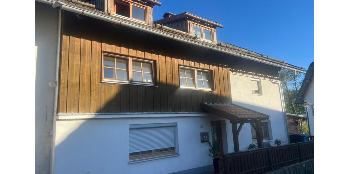 Einfamilienhaus Haibach - 8 Zimmer, 260 m&sup2;, 1.300&euro; | Angebot:26266108
