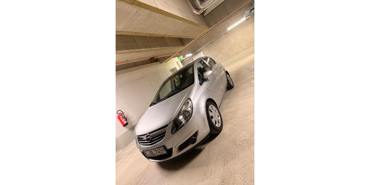 Opel Corsa 198.450 km 4.200 &euro; Leipzig 04315
