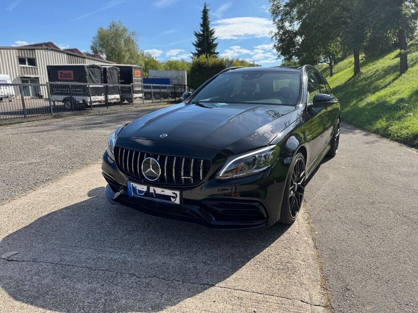 Mercedes-Benz C 63 AMG 17.600 km 72.000 € Neckarbischofsheim 74924