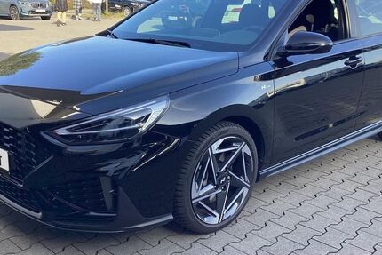 Hyundai i30 7.003 km 25.090 &euro; Hamm 59071