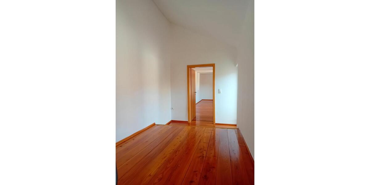 Einfamilienhaus Coburg - 3 Zimmer, 160 m&sup2;, 1.390&euro; | Angebot:26556485