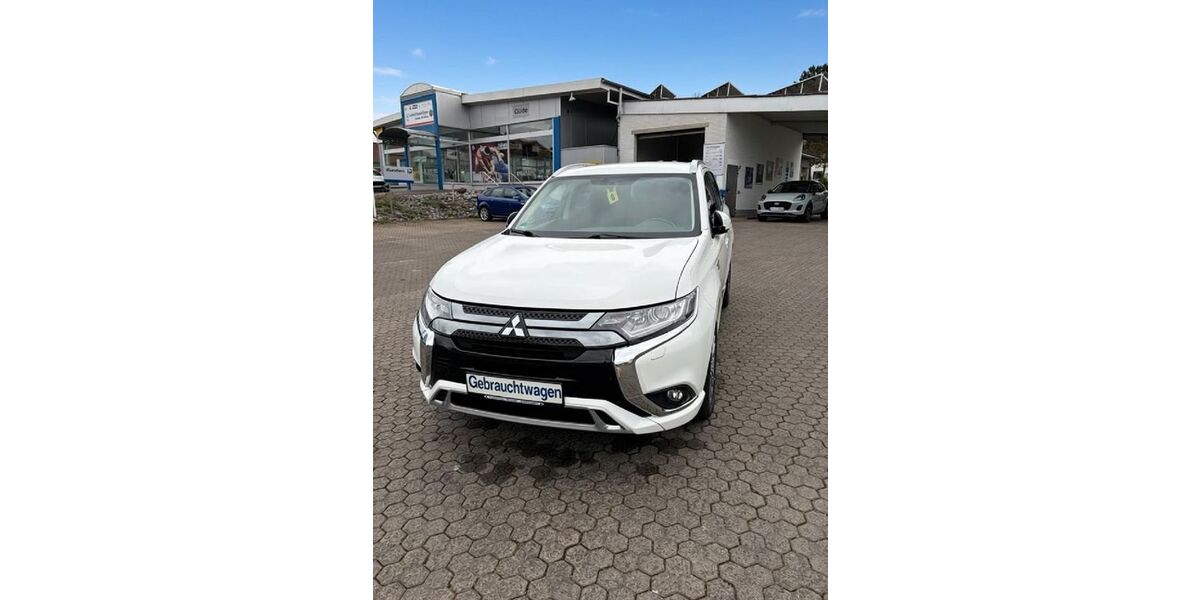 Mitsubishi Outlander 39.735 km 19.990 &euro; Wolfhagen 34466