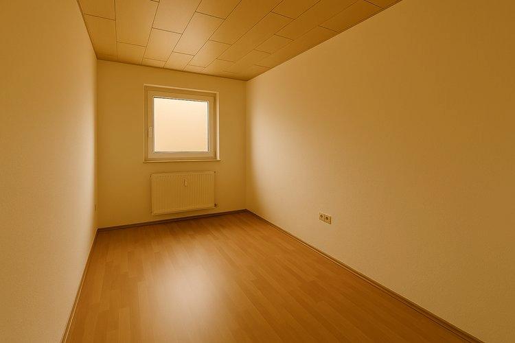 Etagenwohnung Genthin - 4 Zimmer, 120 m&sup2;, 850&euro; | Angebot:26285237
