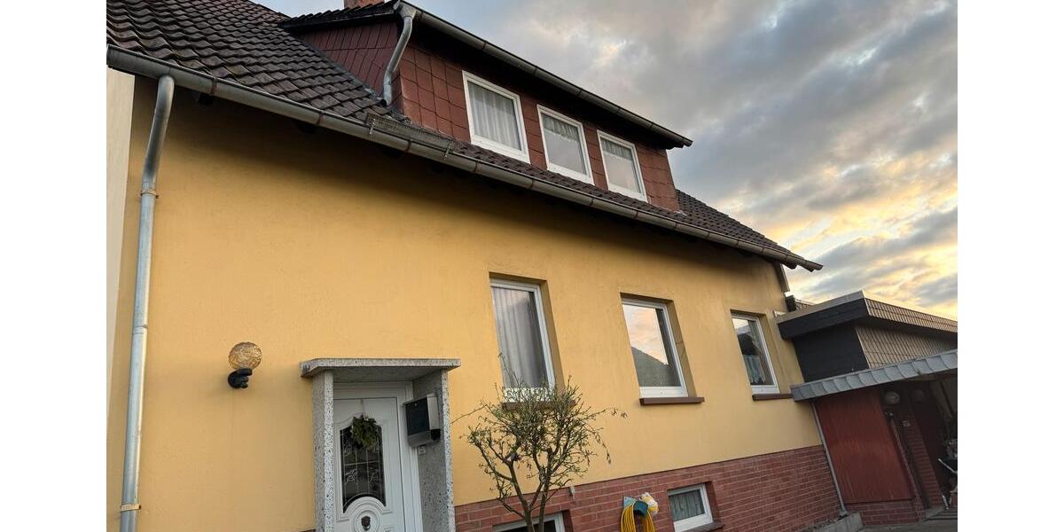 Einfamilienhaus Ahnsen - 8 Zimmer, 210 m&sup2;, 245.000&euro; | Angebot:25404404