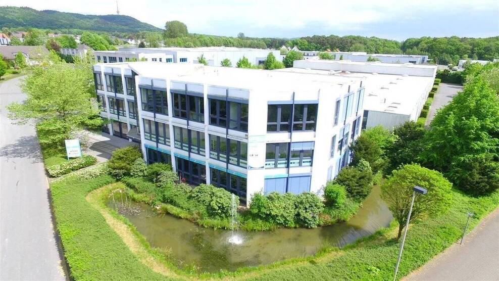 Vermittelt....Schönes helles Büro Praxis in Steinhagen ! 3 zimmer