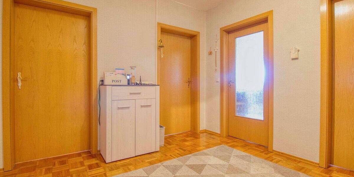 Etagenwohnung Demmin - 3 Zimmer, 81 m&sup2;, 97.450&euro; | Angebot:25654637