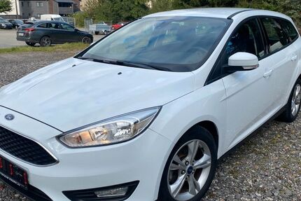 Ford Focus 74.500 km 7.700 € Chemnitz 09130