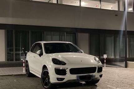 Porsche Cayenne 112.000 km 42.500 € Heilbronn 74080