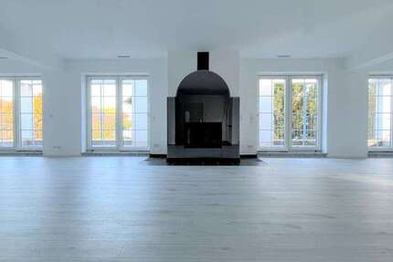 Wohnung zum Mieten in Mühlheim 1.750 € 153 m²