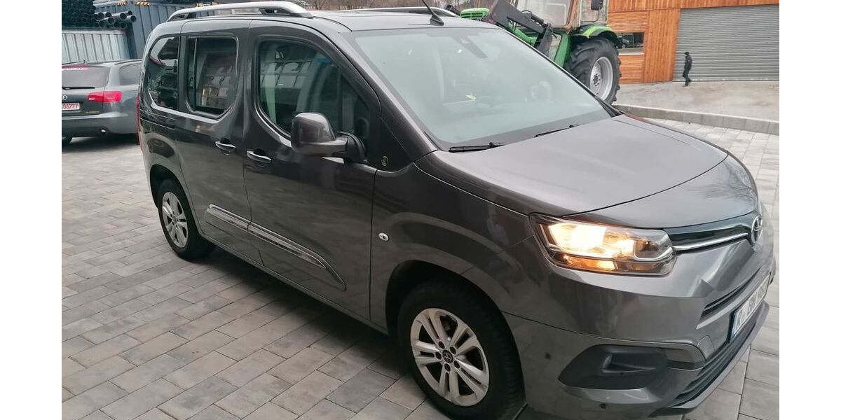 Toyota Proace City 122.500 km 16.000 &euro; Spiegelau 94518