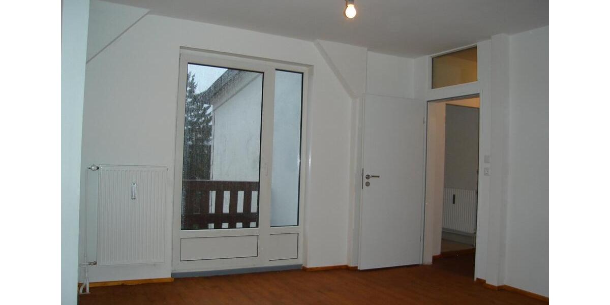 Etagenwohnung Preetz - 3 Zimmer, 96 m&sup2;, 938&euro; | Angebot:26324230