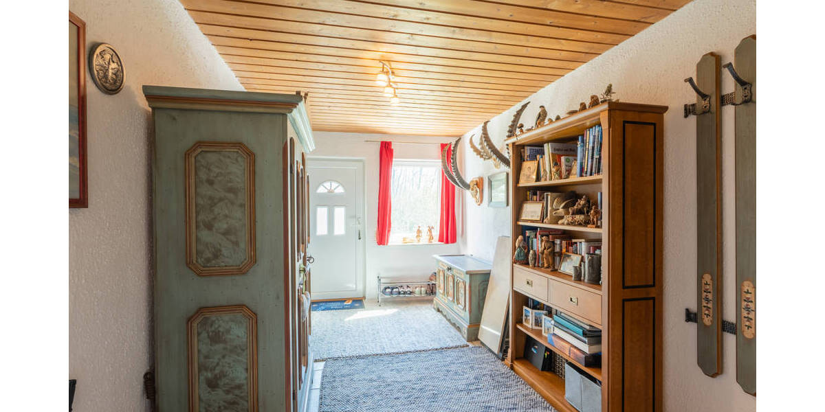 Einfamilienhaus Schöllnach Poppenberg - 5 Zimmer, 150 m&sup2;, 270.000&euro; | Angebot:26439536