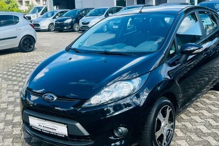 Ford Fiesta 59.000 km 5.990 &euro; Paderborn 33102