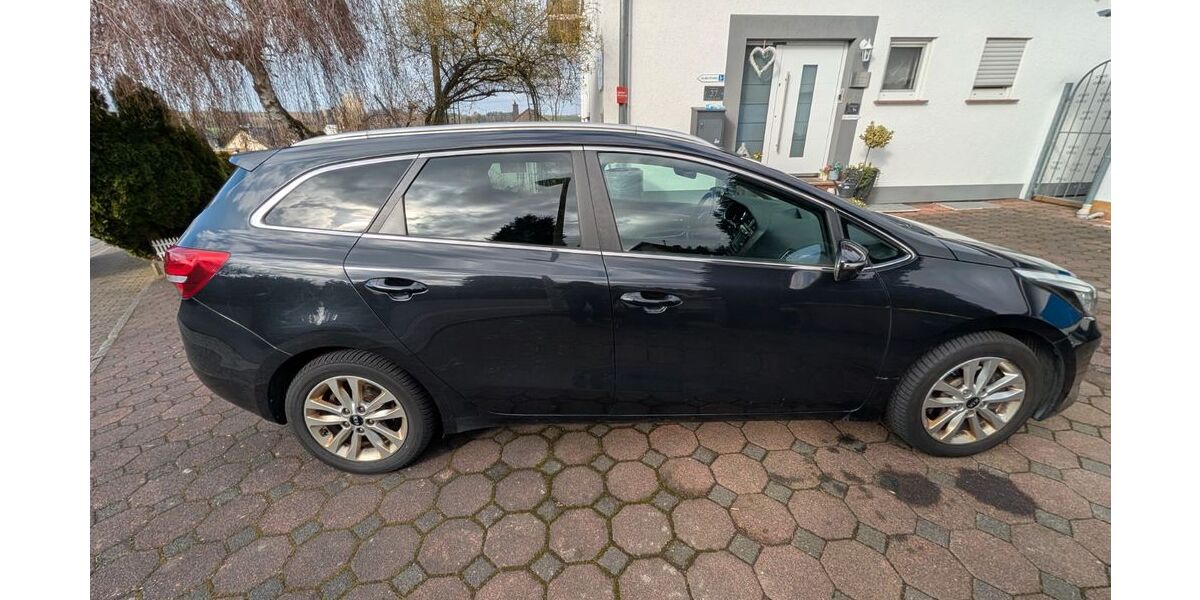 Kia ceed Sportswagon 258.000 km 4.500 &euro; Oberhaid 56237