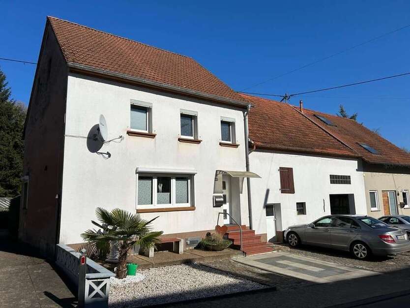 Haus zum Kaufen in Lebach Aschbach 230.000 € 165 m²
