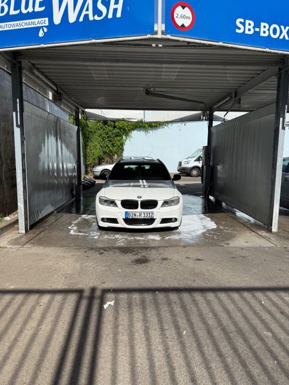 320