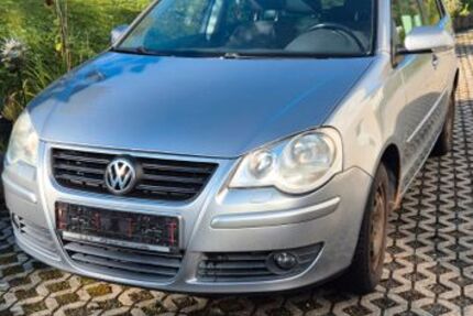 VW Polo 182.600 km 750 &euro; Zwota 08267