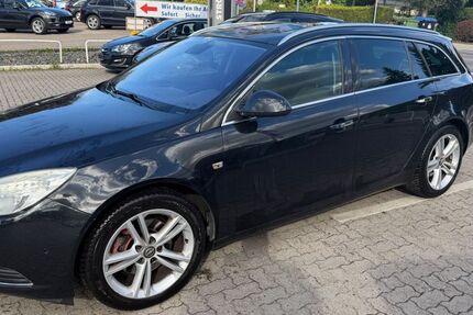 Opel Insignia 254.000 km 2.500 &euro; lübeck 23569