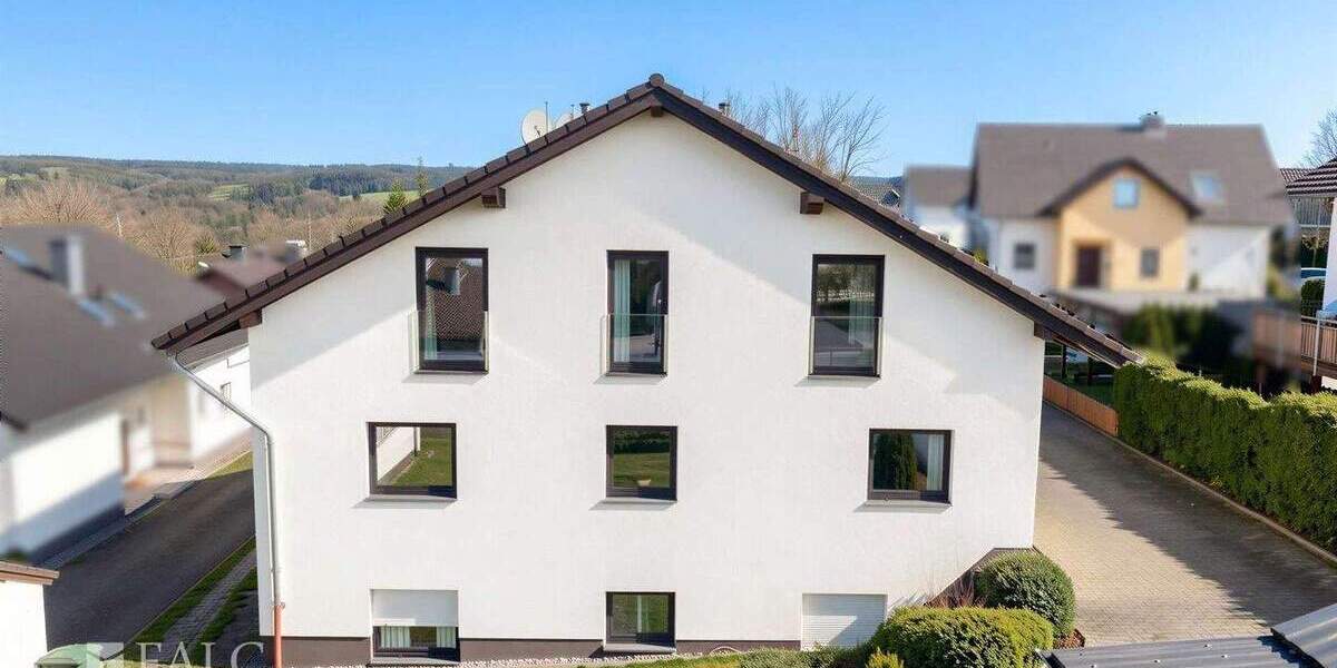 Etagenwohnung Ruppichteroth Schönenberg - 4 Zimmer, 118 m&sup2;, 329.000&euro; | Angebot:25800571