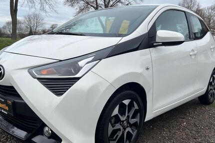 Toyota Aygo (X) 129.310 km 7.490 &euro; Minden 32425