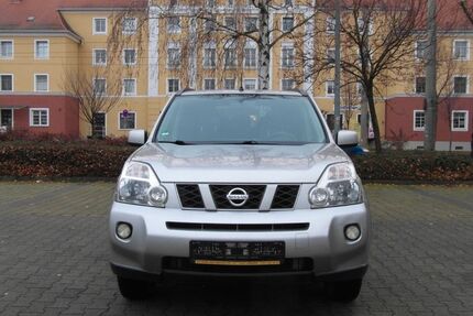 Nissan X-Trail 185.291 km 4.499 &euro; Dresden 01237