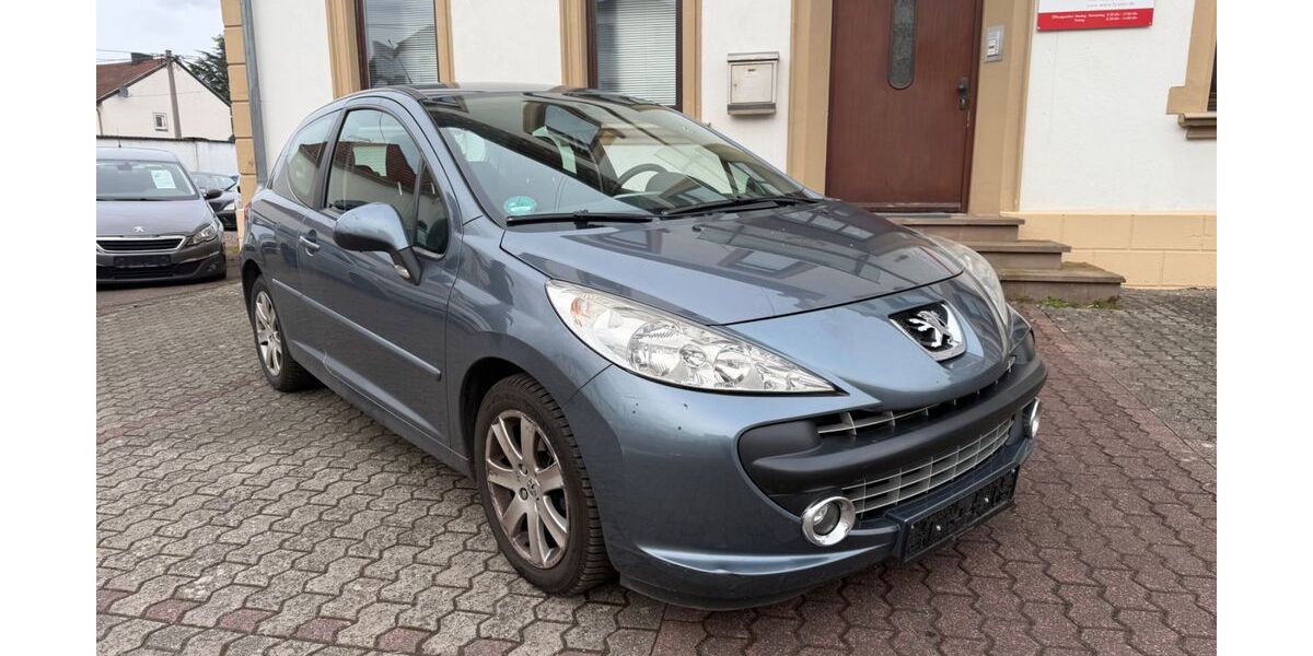 Peugeot 207 129.000 km 4.499 &euro; Saarlouis 66740