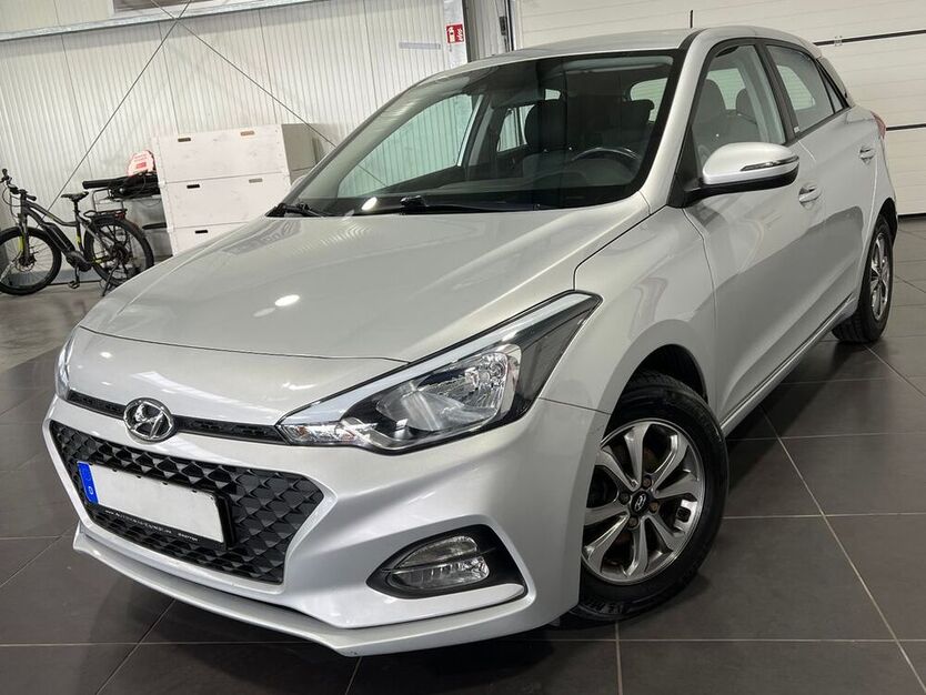 i20