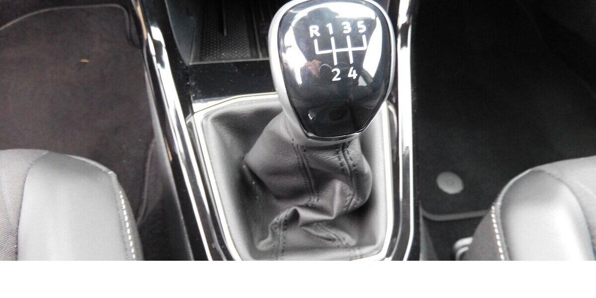 VW T-Cross 1.0 Life Goal BMT TSI Klima Navi 25.800 km 18.990 € Vordorf 38533