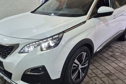 Peugeot 5008 205.000 km 15.890 € Bad Berneck im Fichtelgebirge 95460