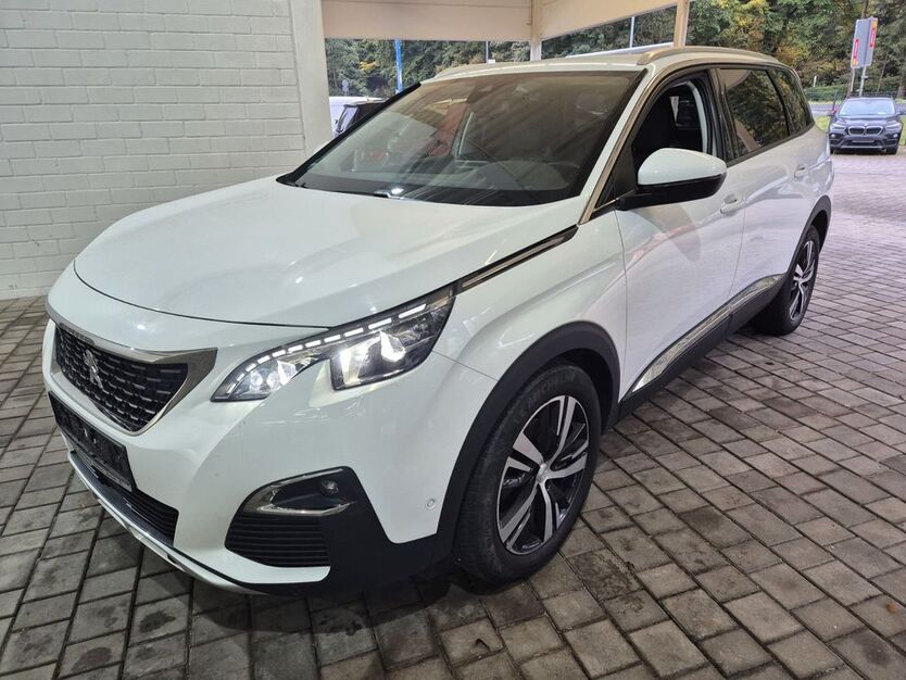 Peugeot 5008 205.000 km 15.890 € Bad Berneck im Fichtelgebirge 95460