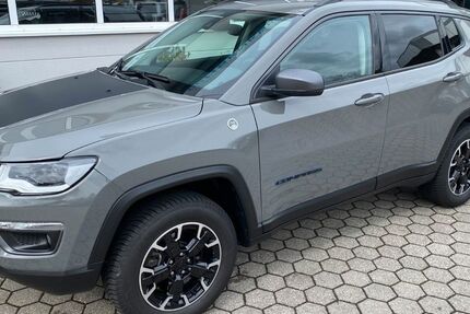 Jeep Compass 43.800 km 24.990 &euro; Neumarkt 92318